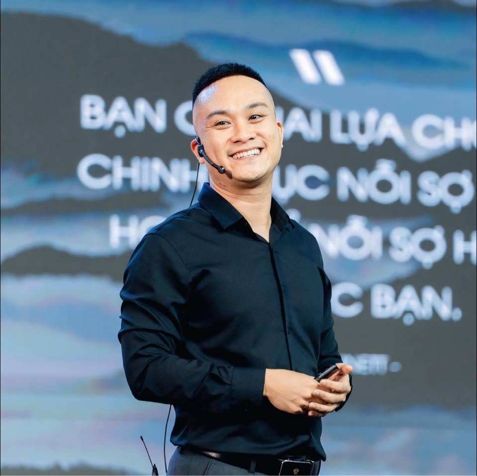 Chân dung thật của Vũ Kim Khánh